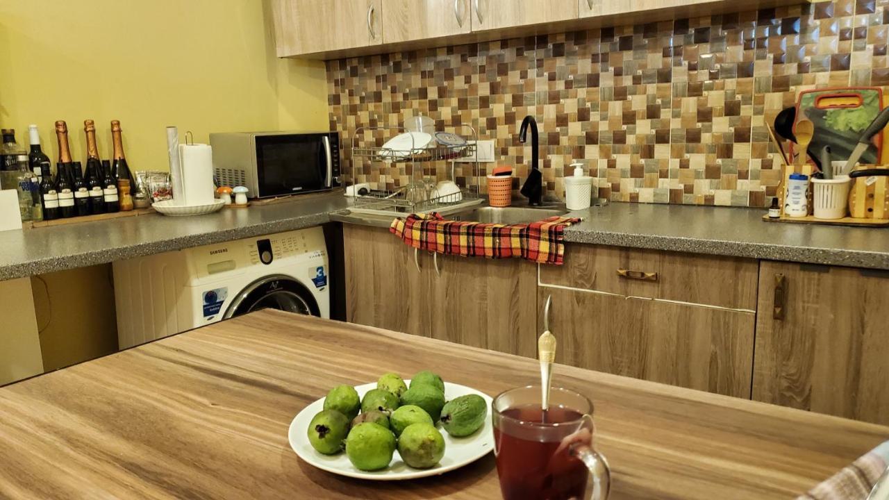 Sunny Hostel 트빌리시 외부 사진